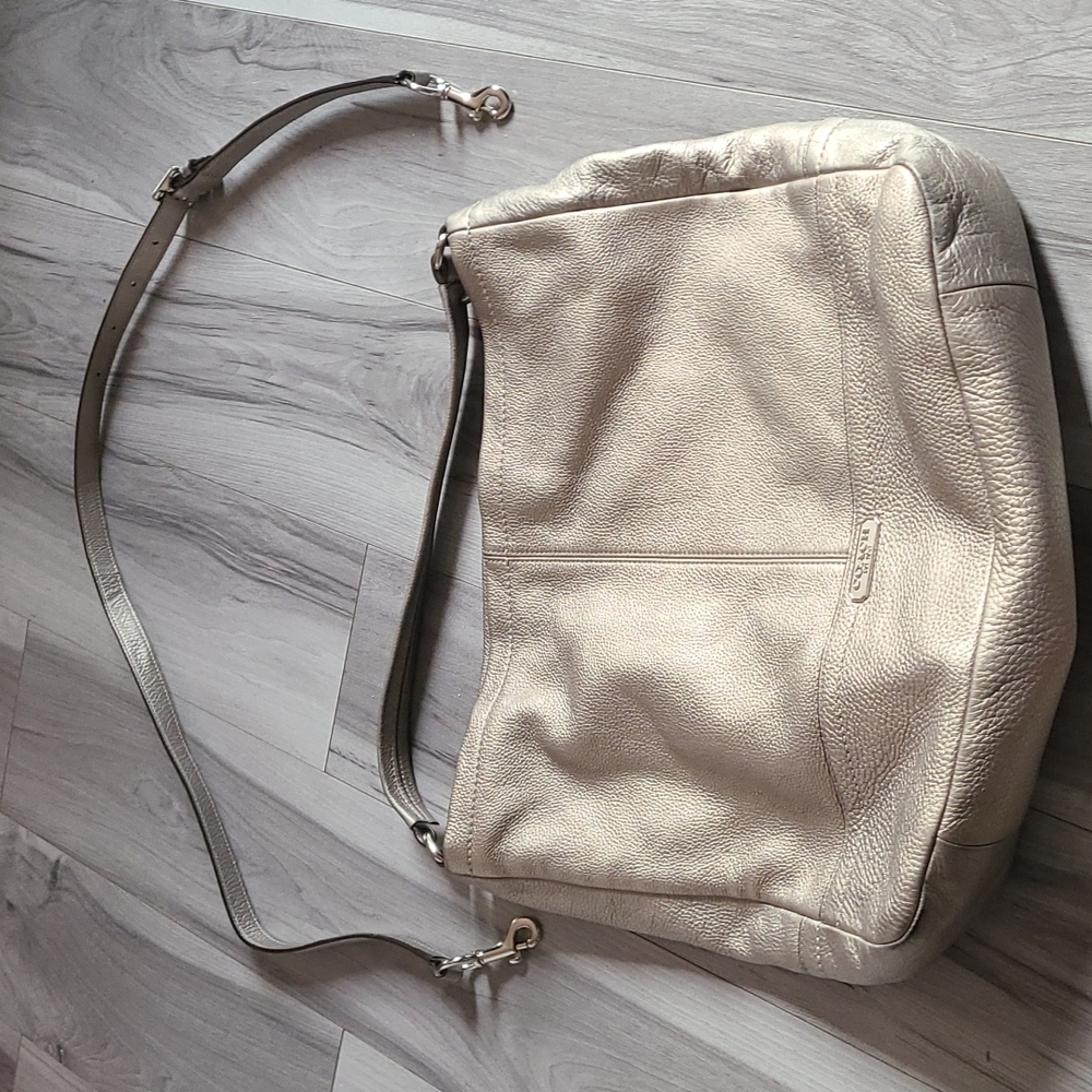 🌟Rare🌟Coach Pewter Color Leather Large Hobo Bag